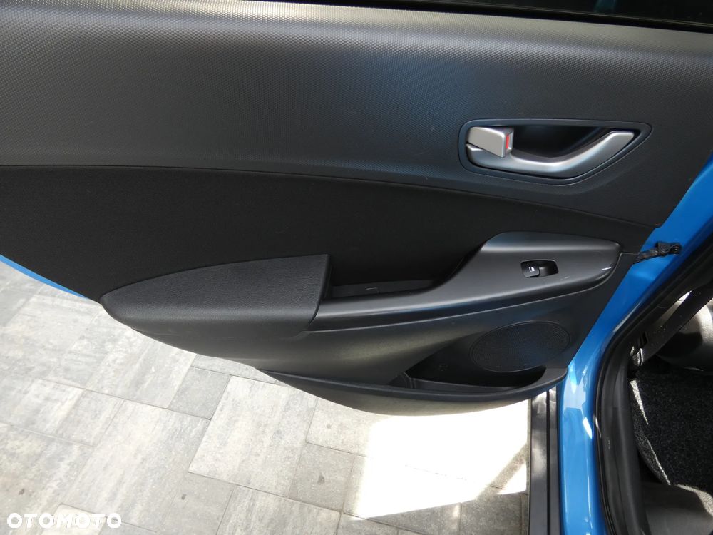 Hyundai Kona 1.6 T-GDI Premium DCT - 32