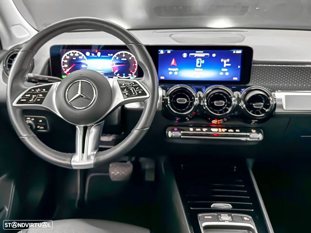 Mercedes-Benz GLB 180 d Progressive - 17