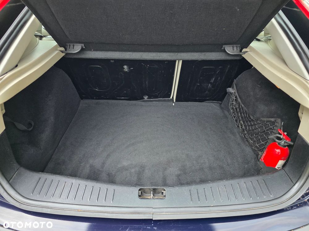 Ford Focus 1.6 16V Trend - 7