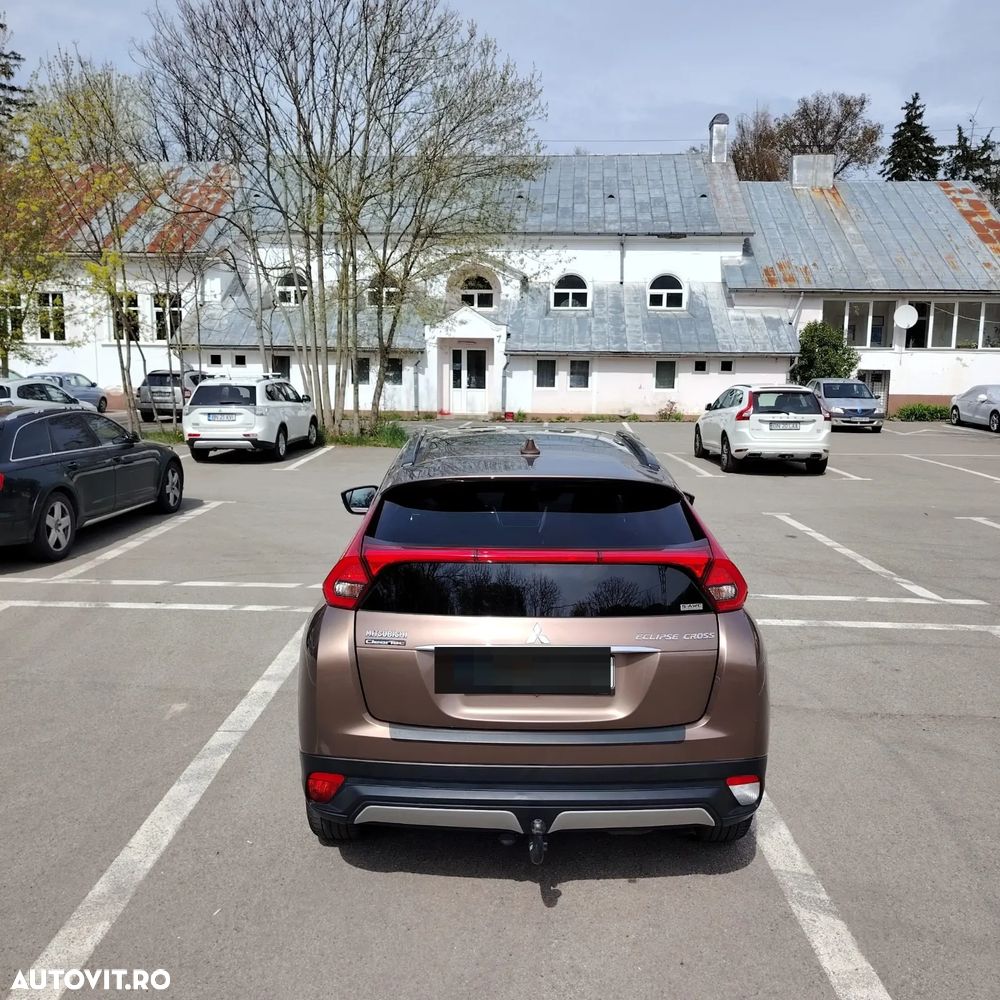 Mitsubishi Eclipse-Cross - 2