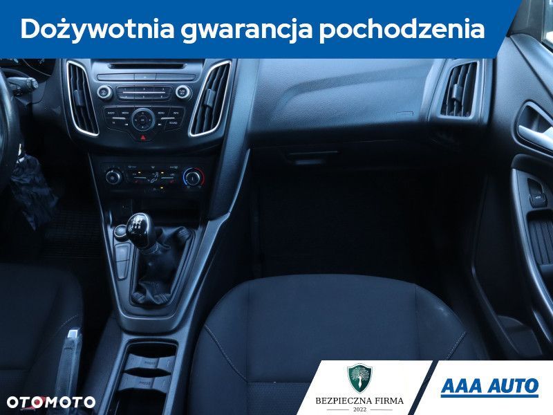Ford Focus - 10