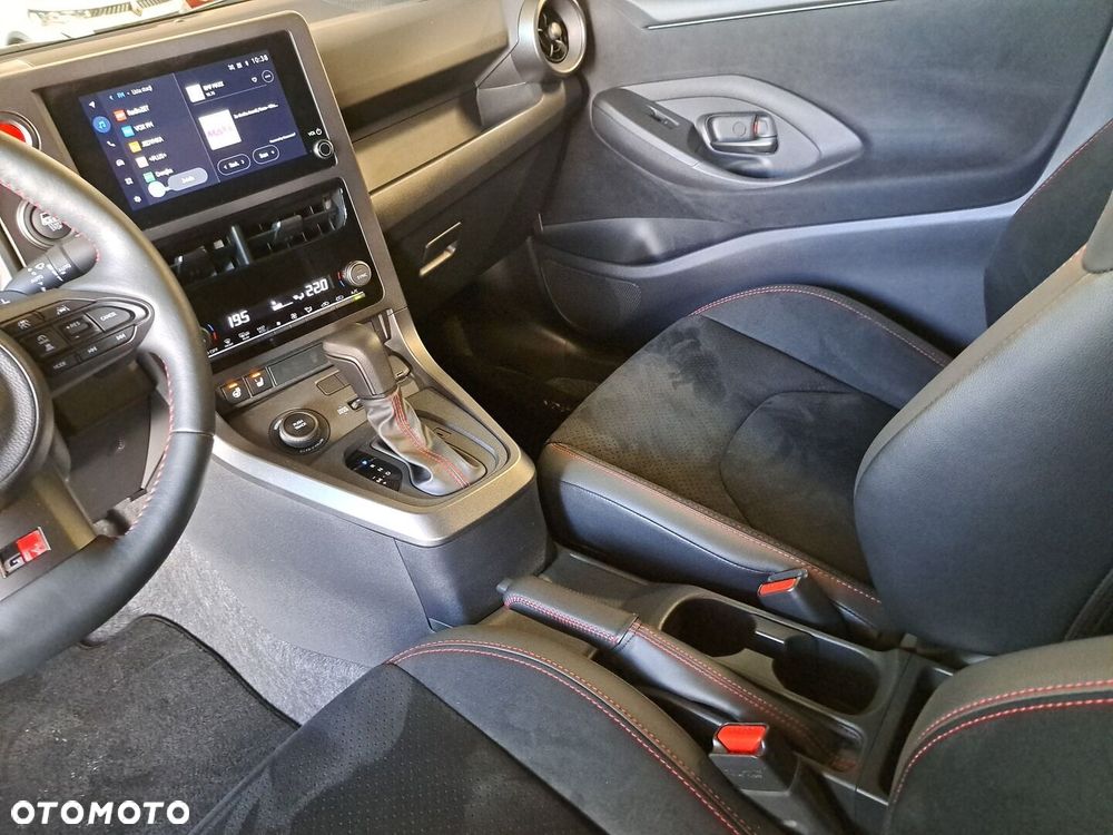 Toyota Yaris - 28