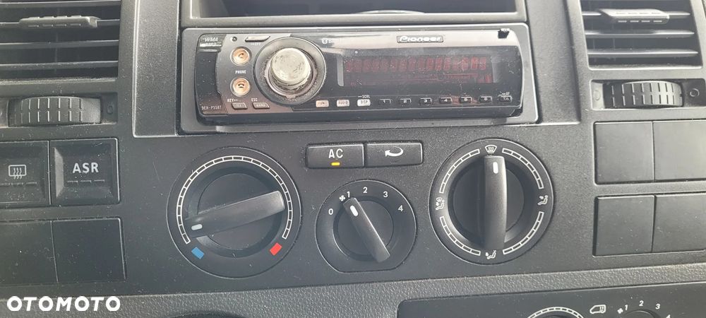 Volkswagen Transporter - 9