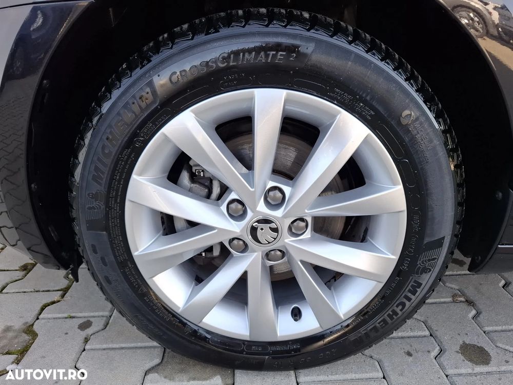 Skoda Octavia 2.0 TDI DSG Style - 36