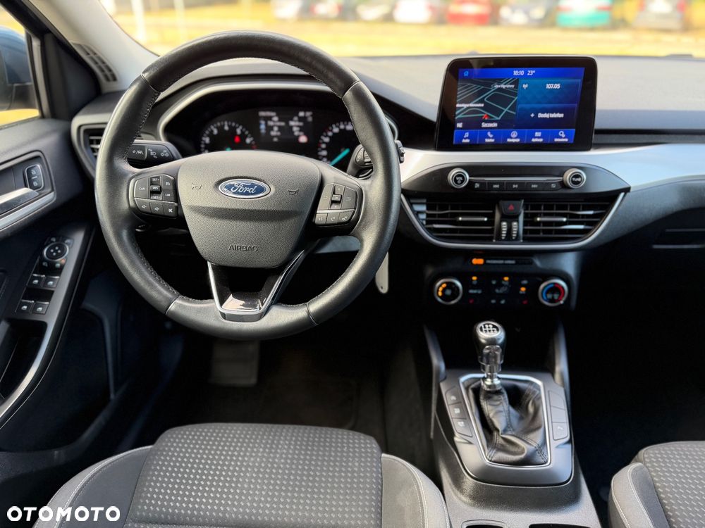 Ford Focus 1.0 EcoBoost Titanium Business - 10