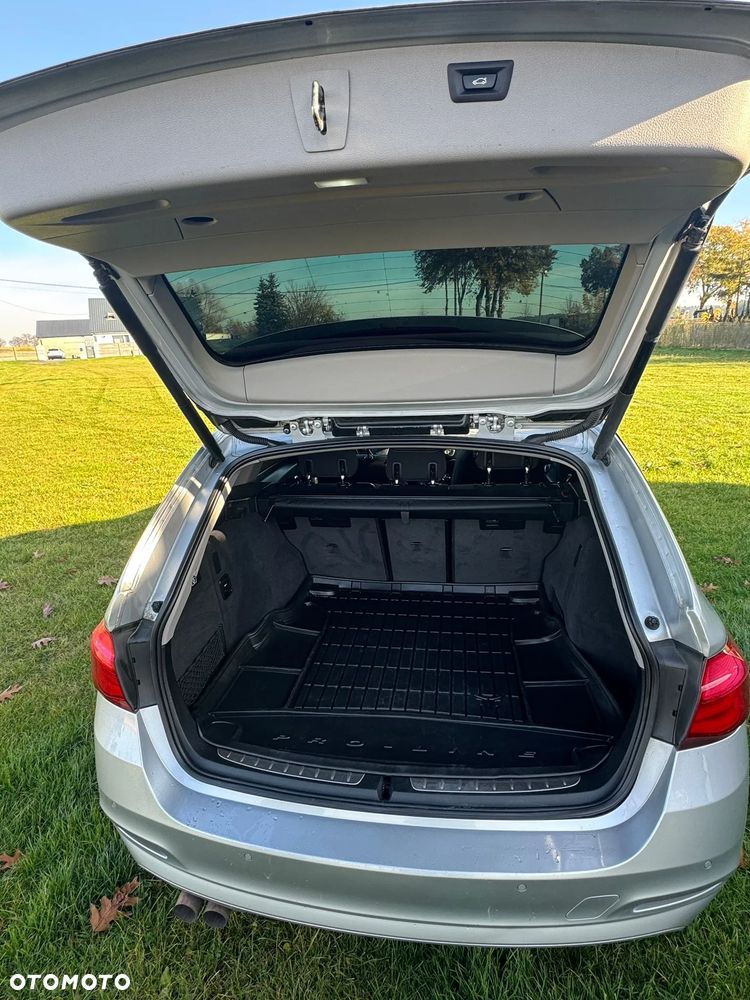 BMW Seria 3 318d - 4