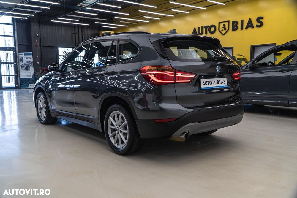 BMW X1 xDrive18d Aut. Sport Line - 6