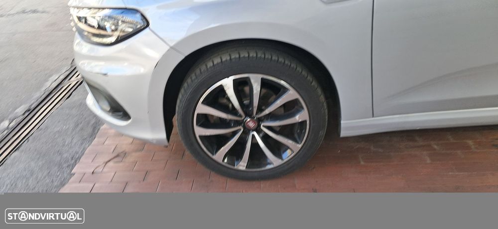 Fiat Tipo 1.3 M-Jet Easy - 2