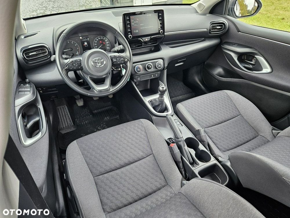 Toyota Yaris - 8