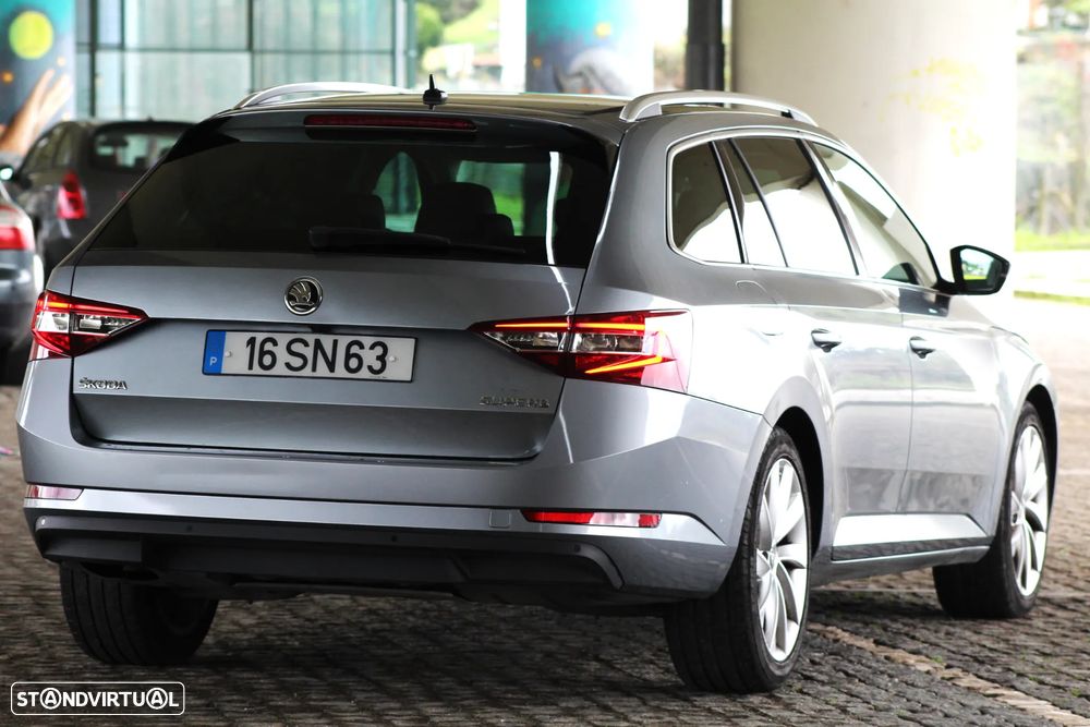 Skoda Superb Break 1.6 TDI Style DSG - 9