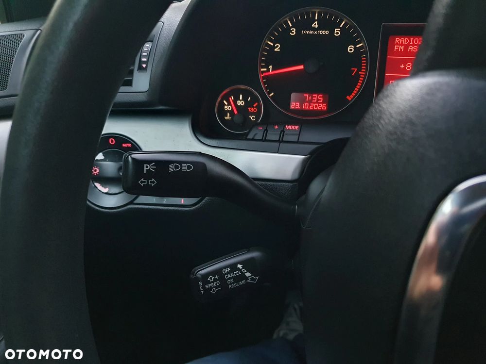 Audi A4 Limousine - 15