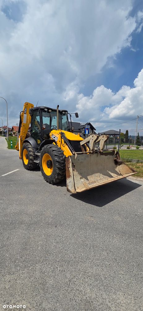 JCB 4CX Koparko-ładowarka - 5