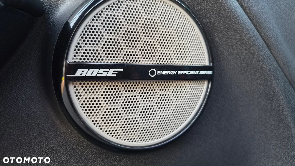 Renault Megane ENERGY TCe 130 BOSE EDITION - 22
