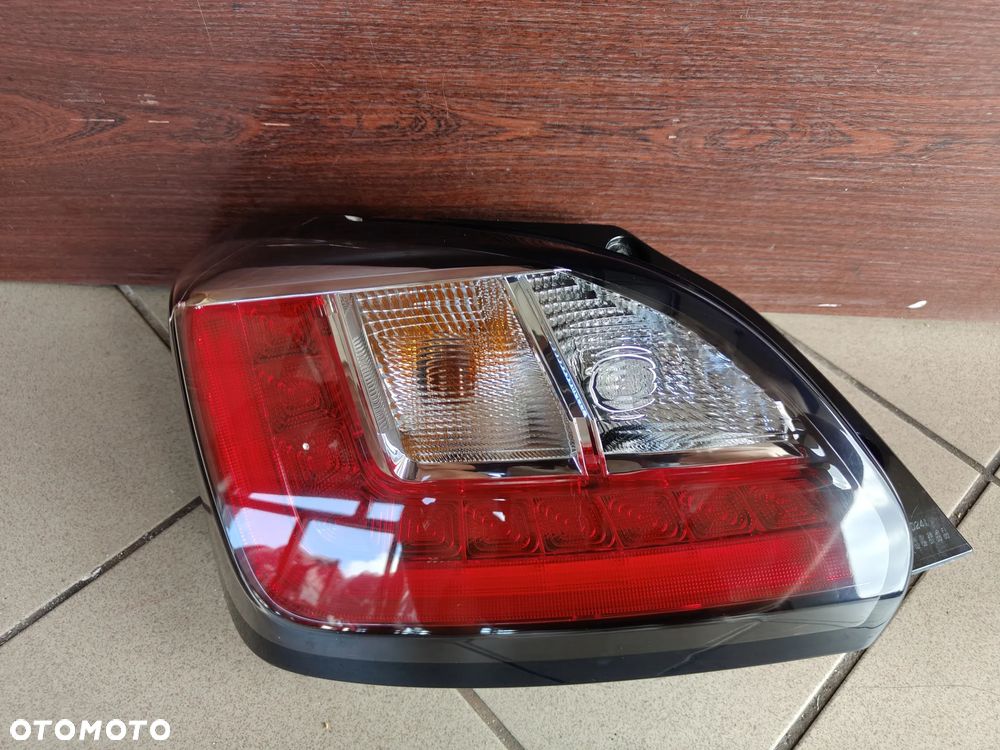 Mitsubishi Space Star II lift lewa lampa tył EU