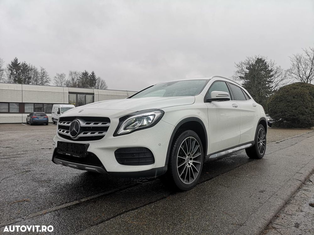 Mercedes-Benz GLA 250 4MATIC 7G-DCT Peak Edition - 1