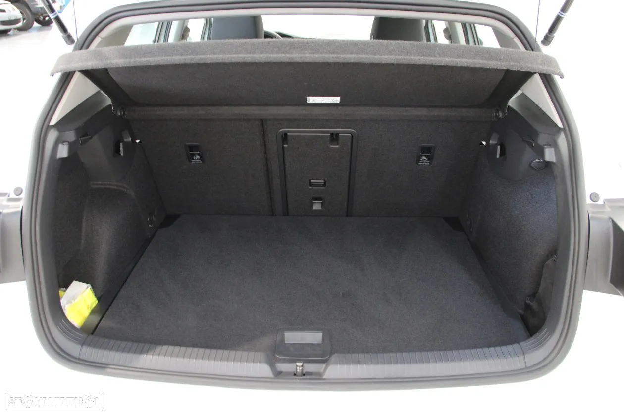 VW Golf 1.0 TSI Life - 42
