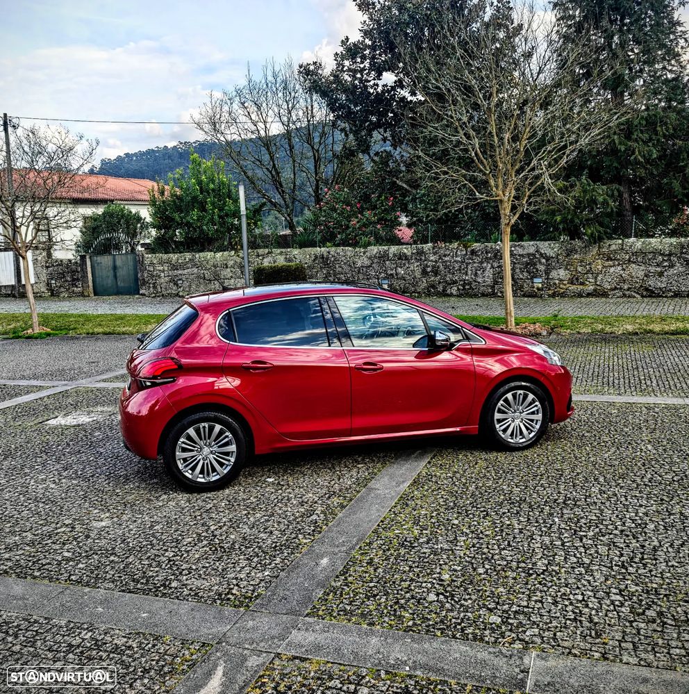 Peugeot 208 1.2 PureTech GT Line - 19