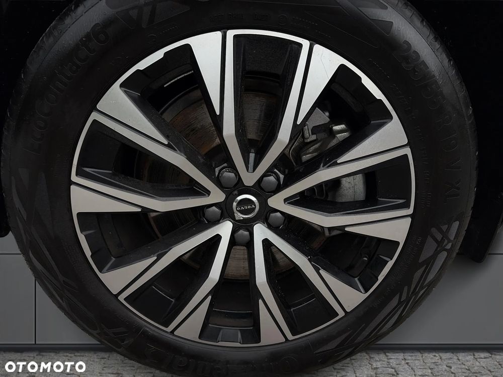Volvo XC 60 B4 D AWD Plus Bright - 32