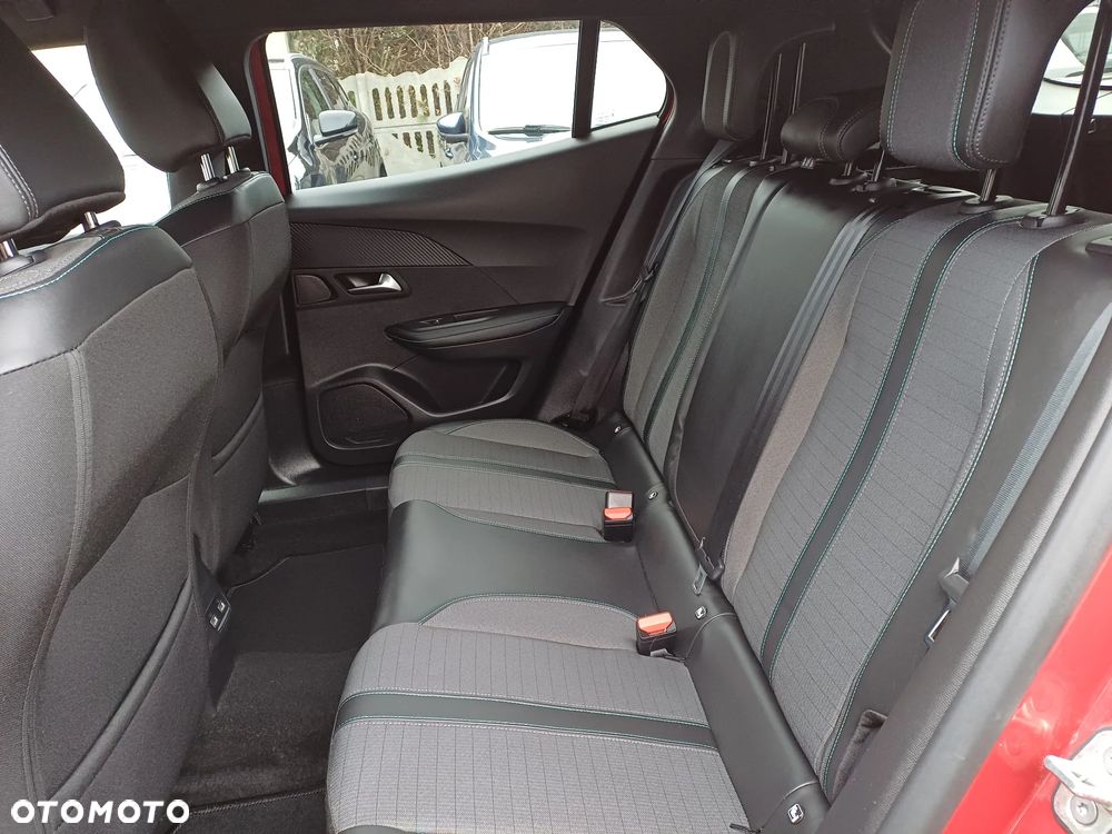 Peugeot 2008 1.2 PureTech Allure Pack S&S EAT8 - 16