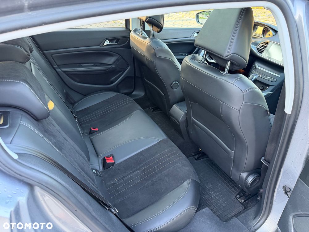 Peugeot 308 BlueHDi 150 EAT6 Stop & Start Allure - 11