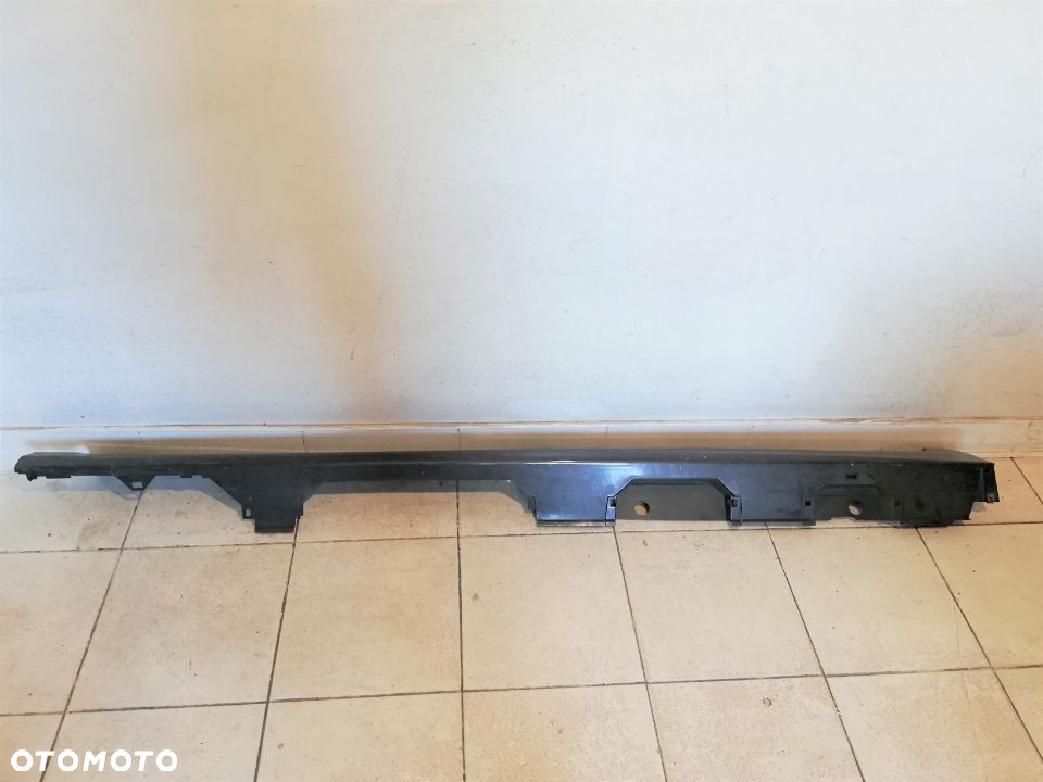 TOYOTA CAMRY 17- LEWA LISTWA PROGOWA NAKŁADKA PRÓG - 2