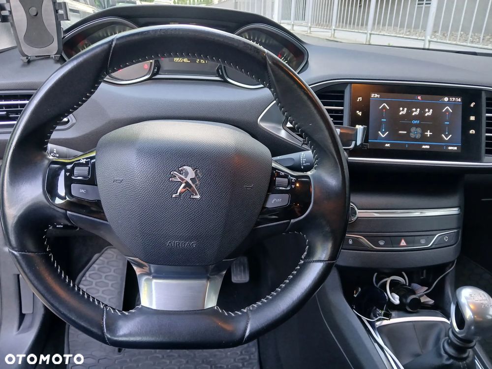 Peugeot 308 1.5 BlueHDi Allure S&S - 8