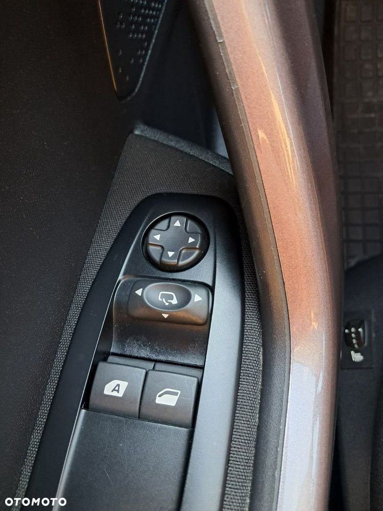 Peugeot 2008 - 29