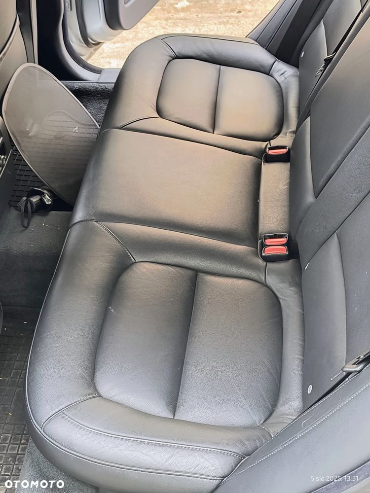 Volvo V70 D2 Momentum - 10