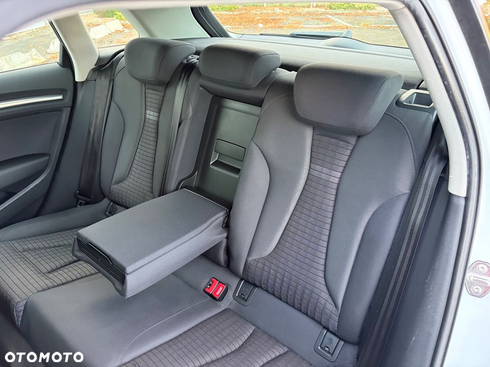 Audi A3 Sportback 1.4 TFSI Ambiente - 20