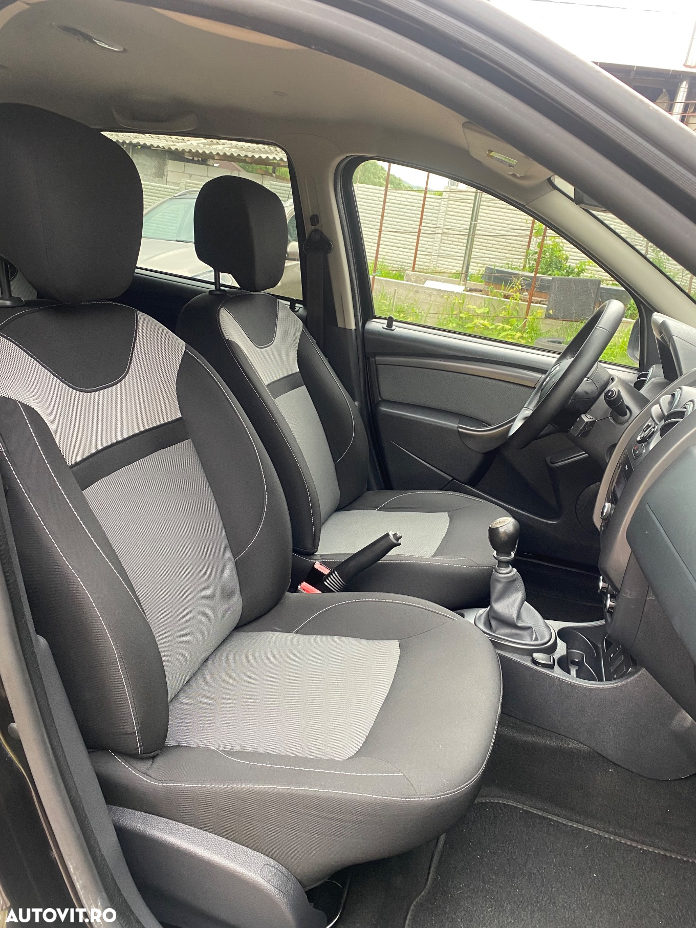 Dacia Duster 1.5 dCi 4x2 Laureate - 7