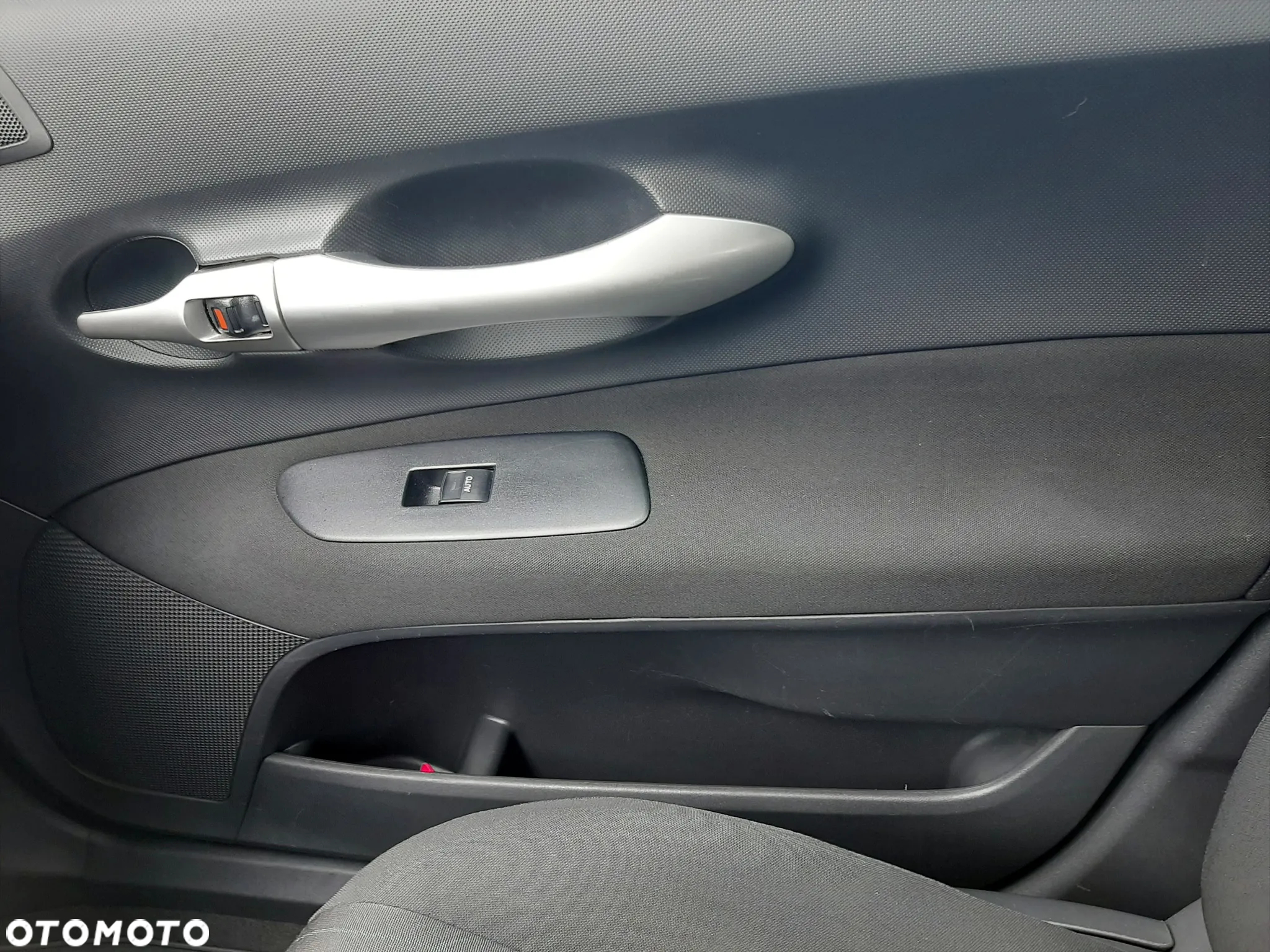 Toyota Auris - 19