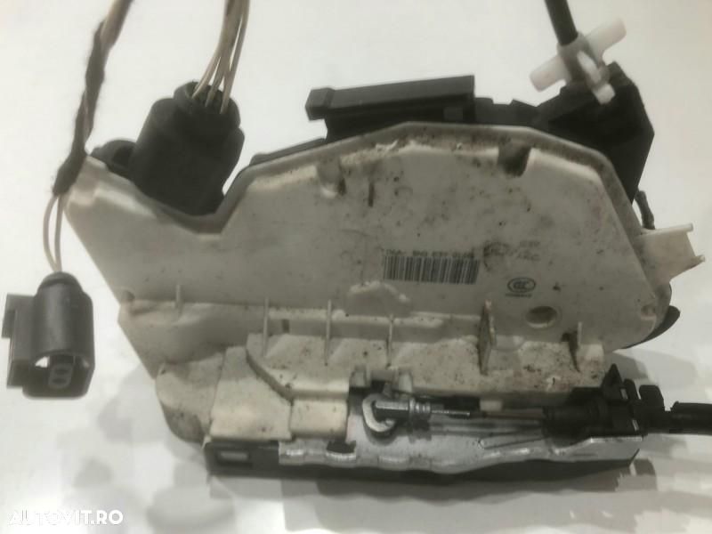 Broasca usa dreapta spate 5N0839016G Skoda Fabia 2 [facelift] [2010 - - 1