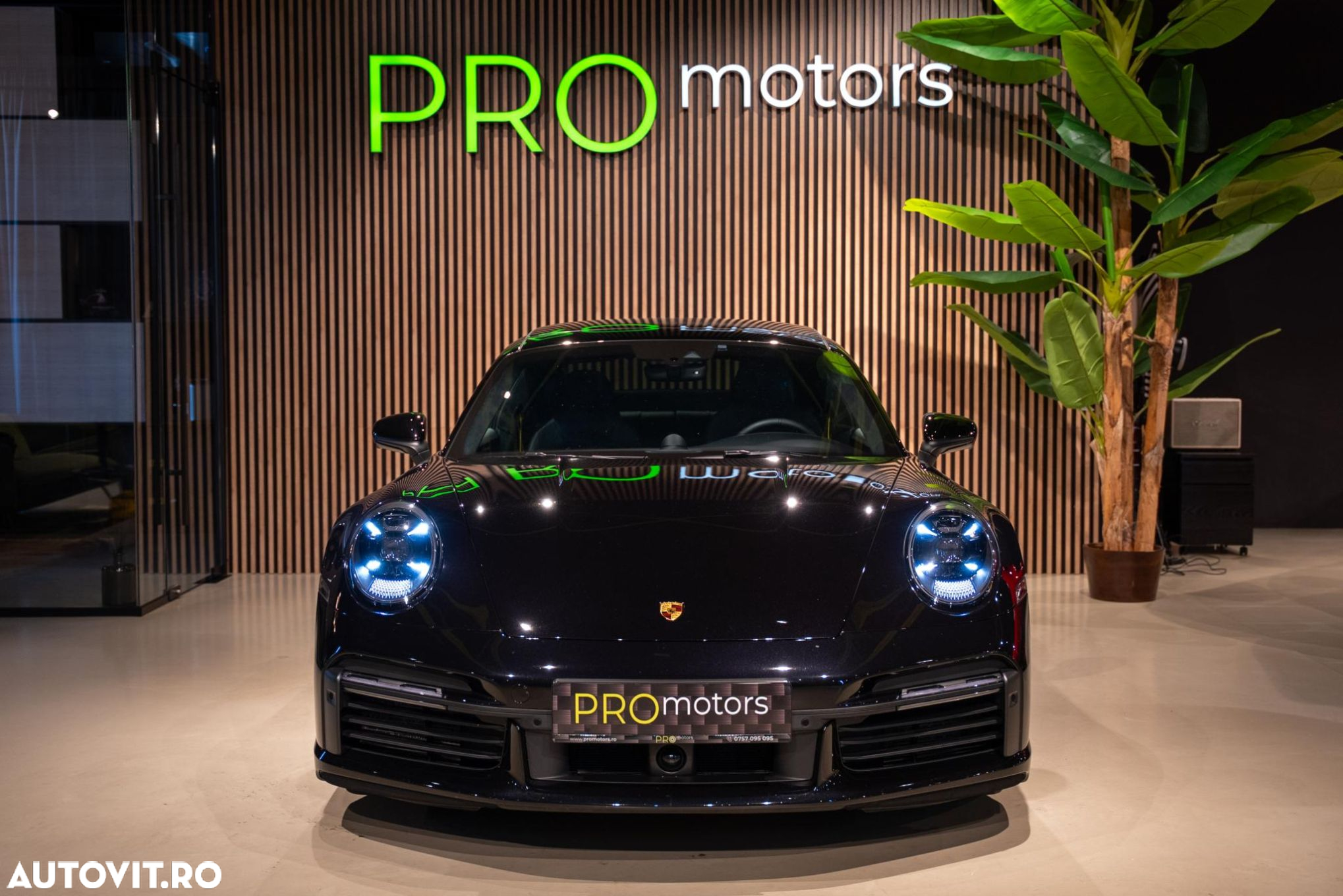 Porsche 911-TURBO-S PDK - 3