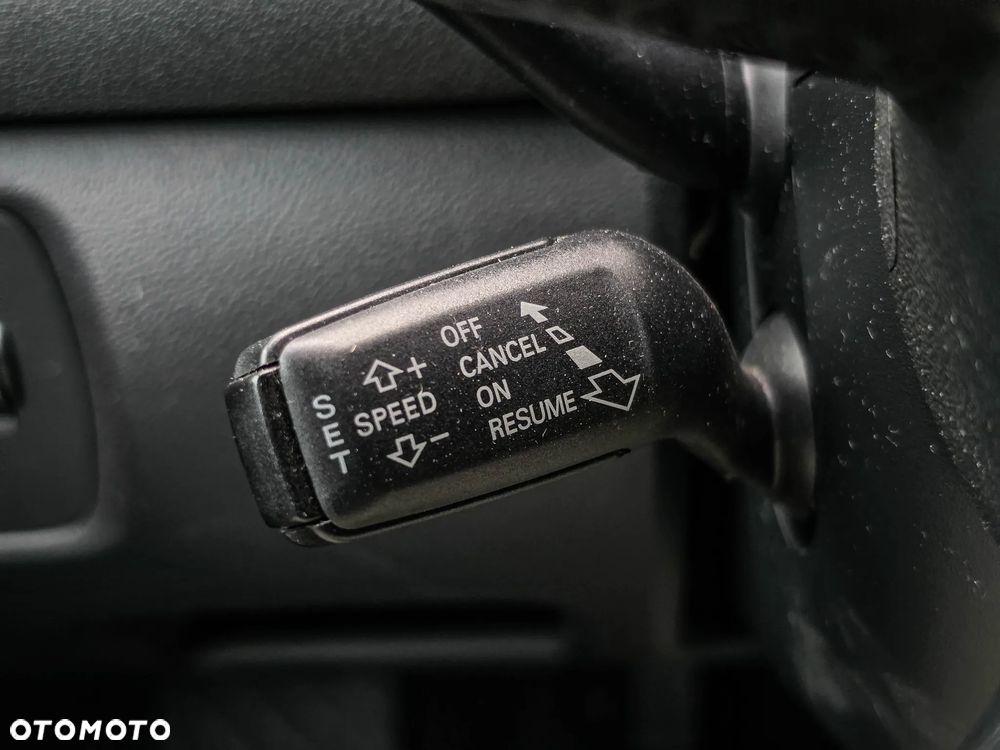 Audi A3 3-drzwiowe 1.6 TDI DPF S line Sportpaket - 27