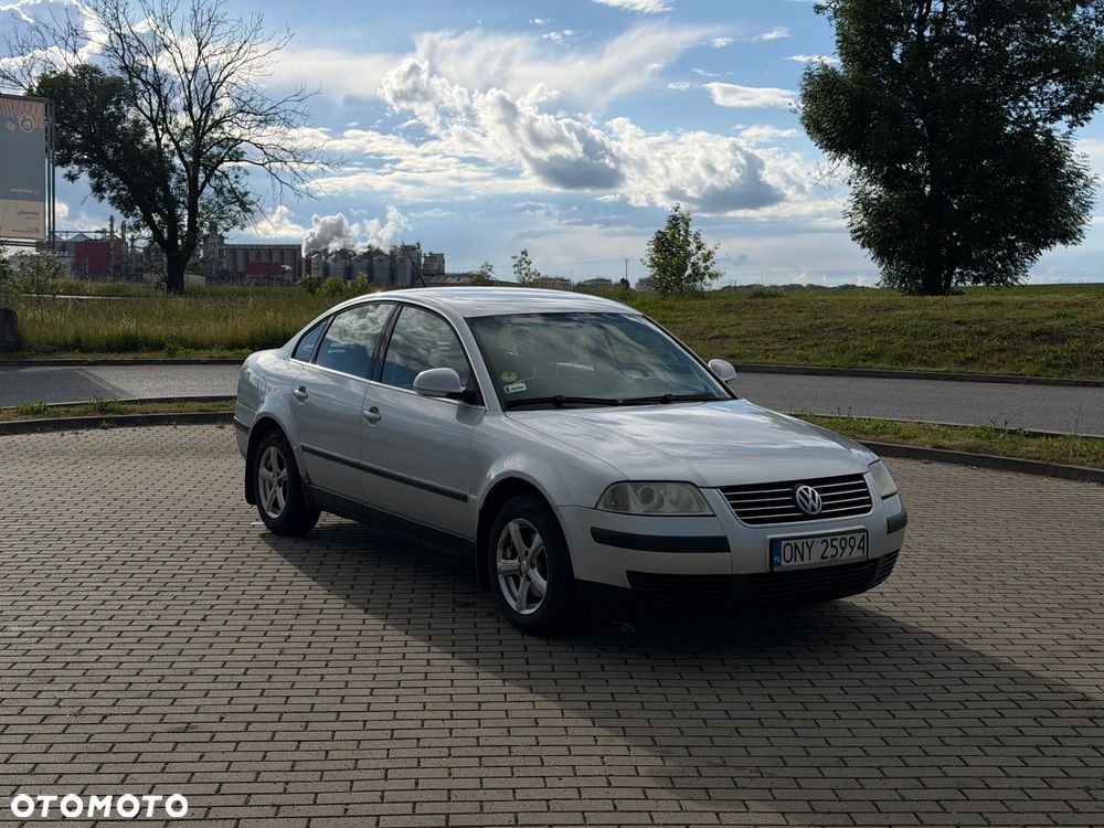 Volkswagen Passat 1.9 TDI Comfortline - 1