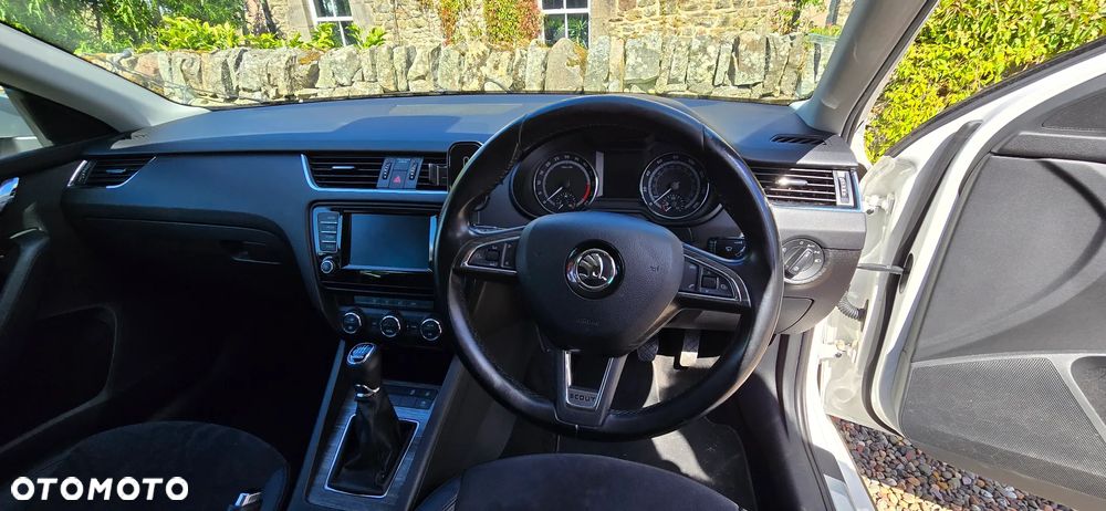 Skoda Octavia Scout 2.0 TDI 4x4 - 12