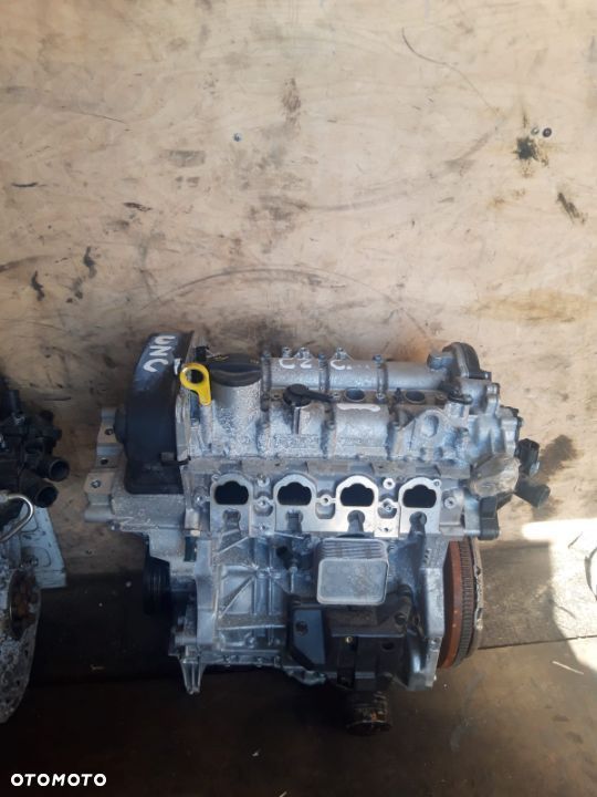 Silnik GOŁY słupek CZC 1.4TSI - 1