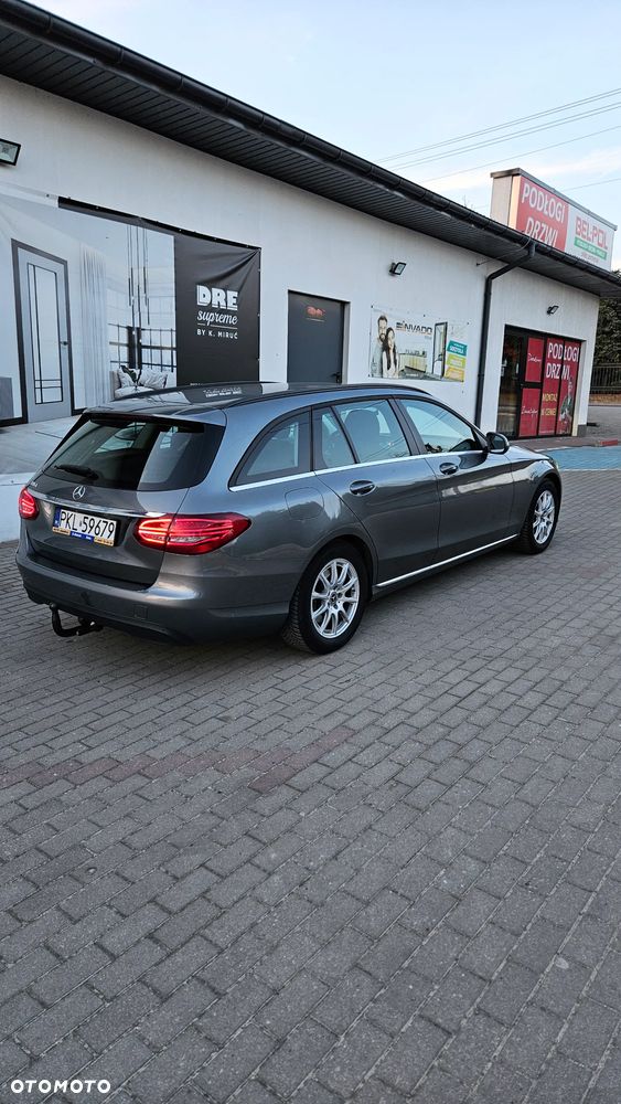 Mercedes-Benz Klasa C 180 d Avantgarde - 17