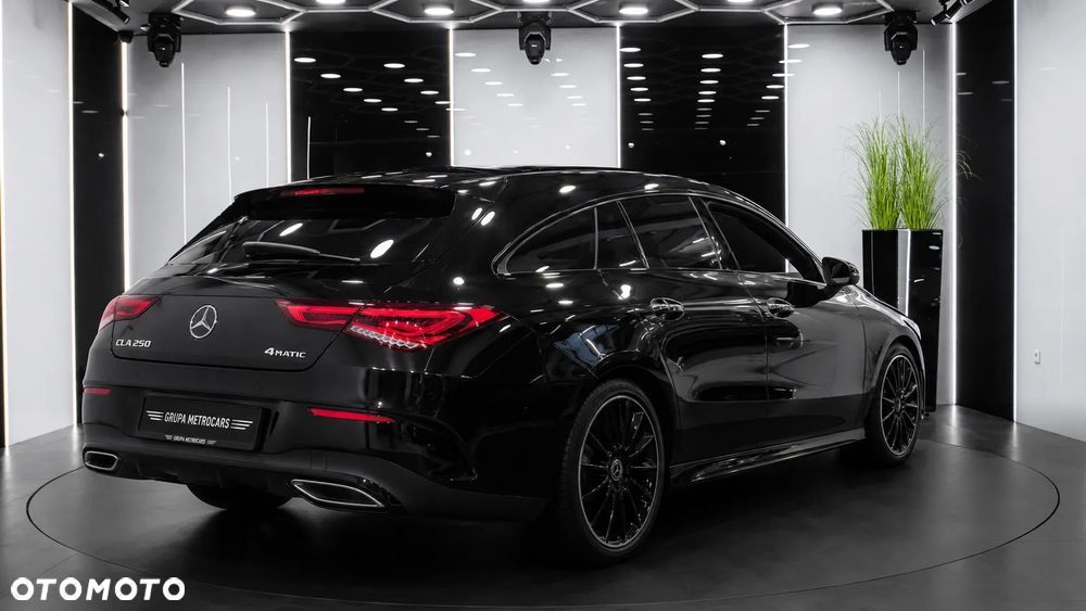 Mercedes-Benz CLA 250 4-Matic AMG Line 7G-DCT - 5