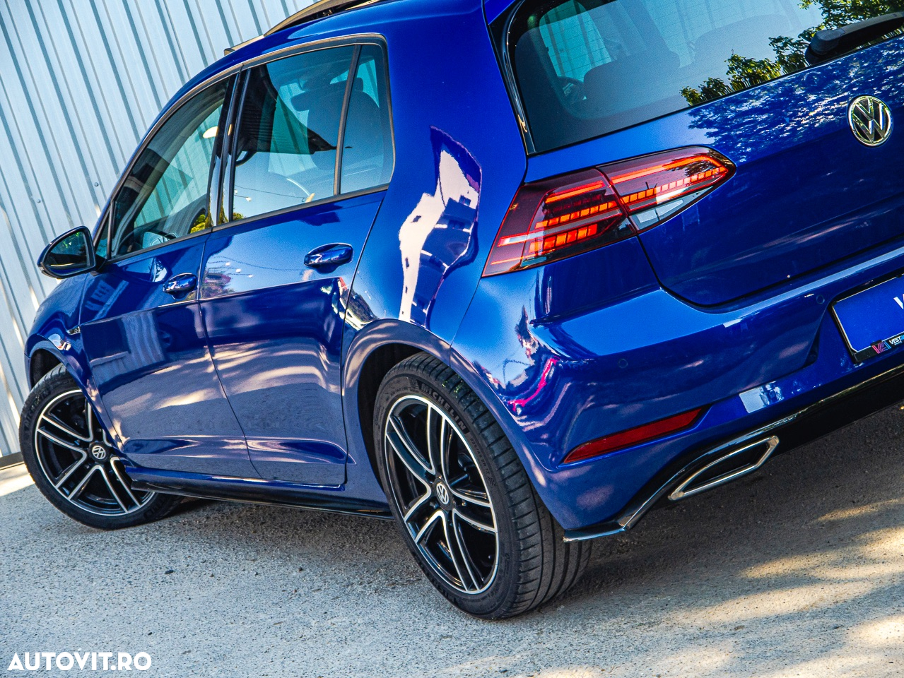 Volkswagen Golf 1.5 eTSI OPF DSG R-Line - 12