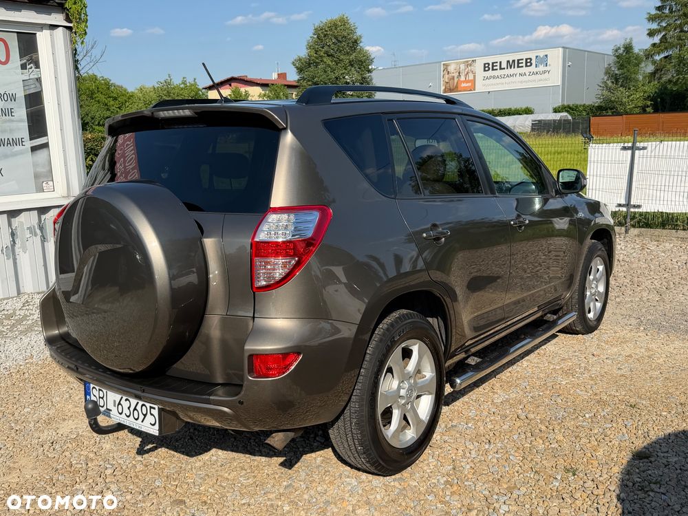 Toyota RAV4 - 13