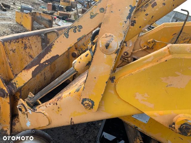 Ramiona przednie do koparkoładowarki CASE 580G, 580F - 2