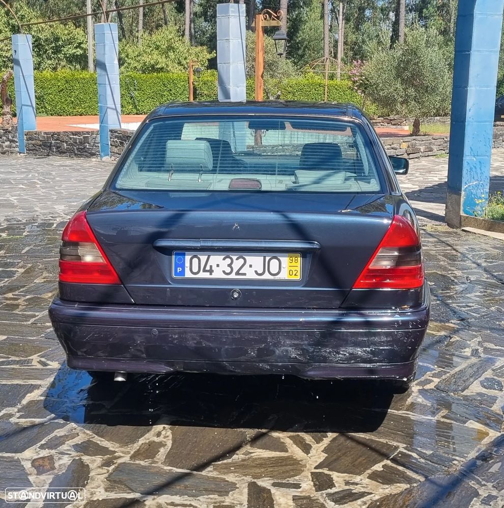 Mercedes-Benz C 200 D Elegance - 2