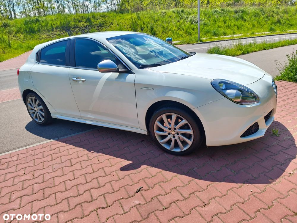 Alfa Romeo Giulietta 2.0 JTDM Distinctive - 6