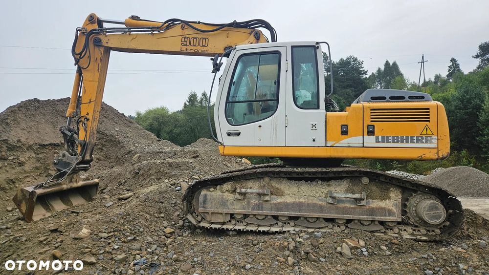 Liebherr 900C - 1