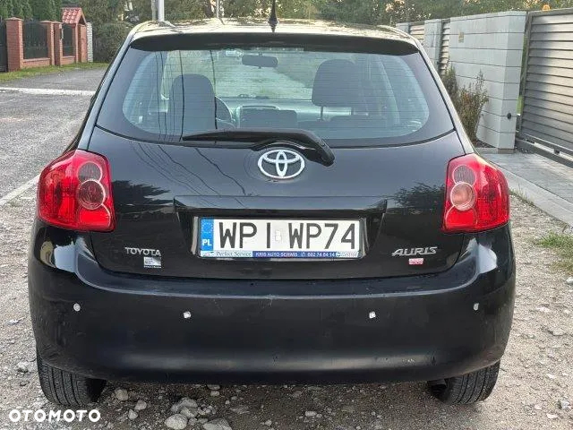Toyota Auris - 3