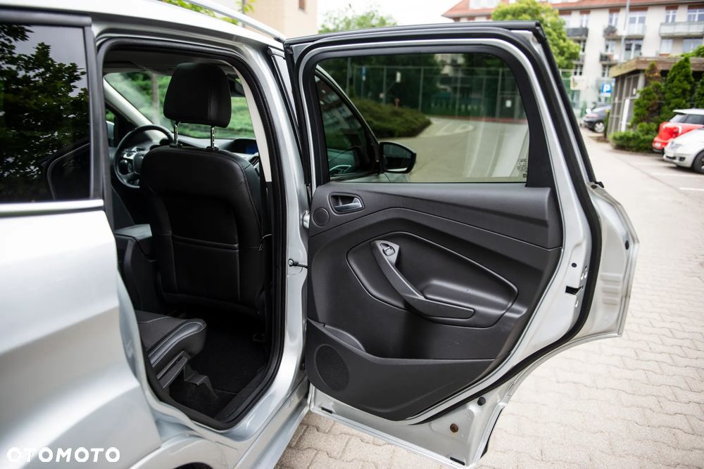 Ford Kuga 2.0 TDCi 4x4 Titanium - 21
