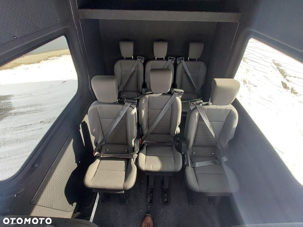 Mercedes-Benz Sprinter - 21