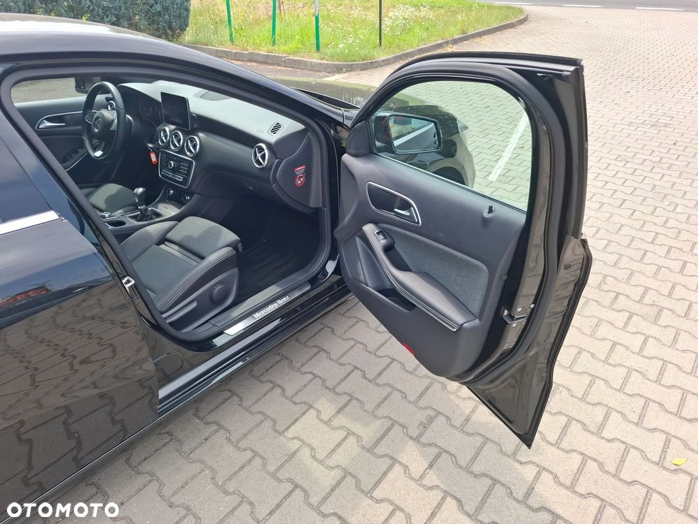 Mercedes-Benz Klasa A 180 Peak Edition - 26