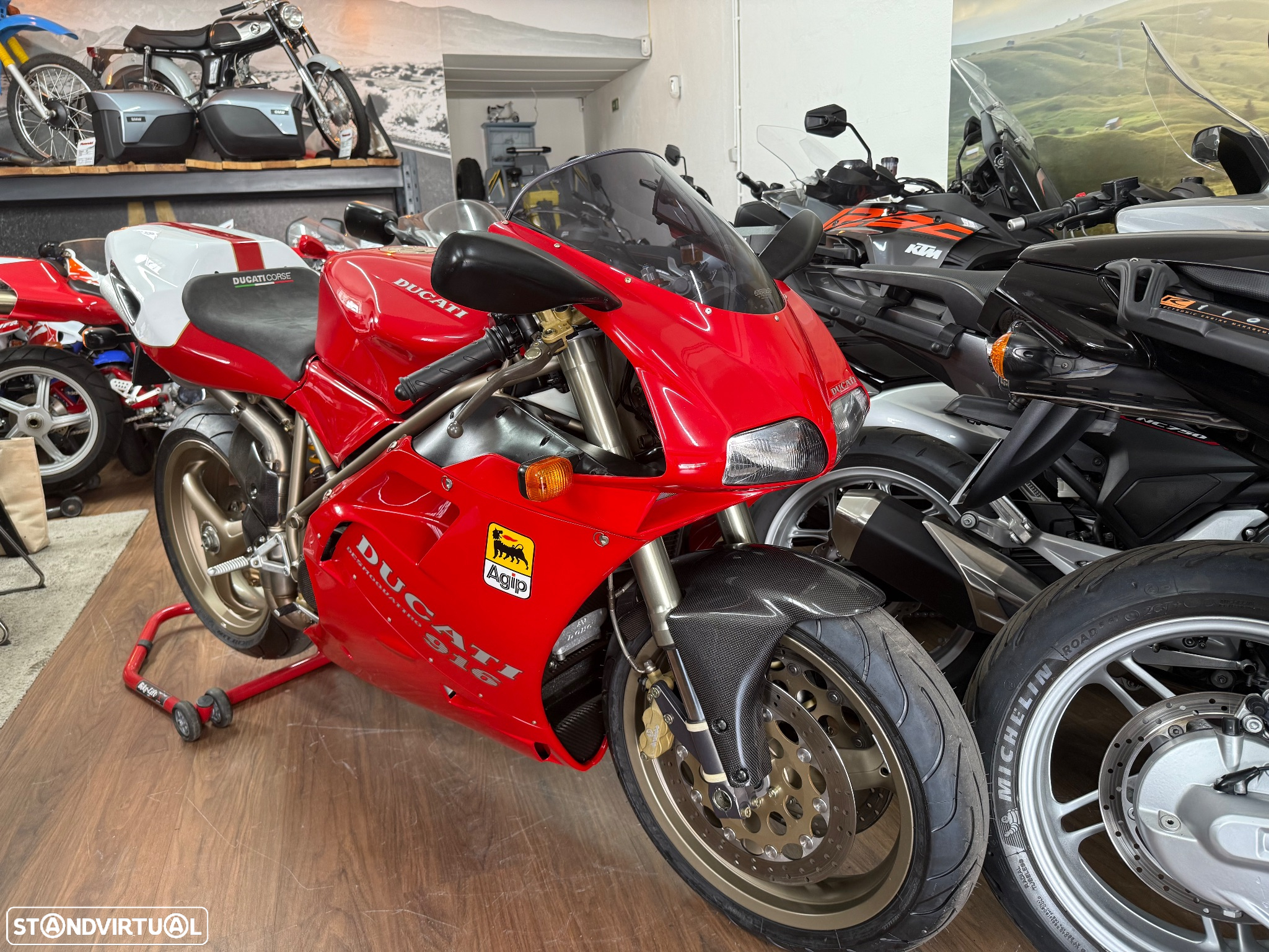 Ducati 916 - 10